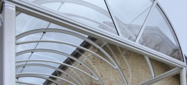 Pensiline e coperture vetrate e tende da sole